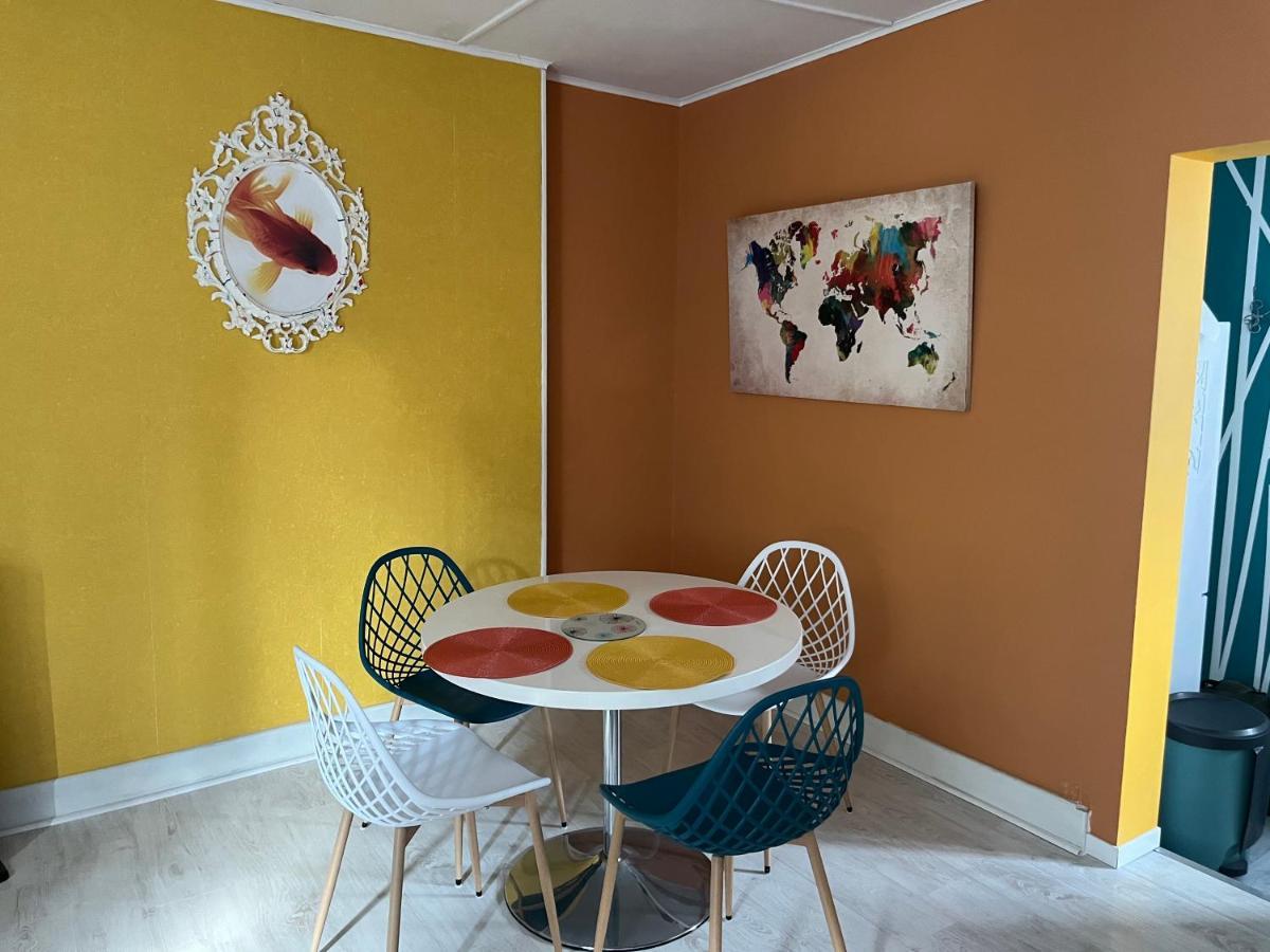 Les Avatars Apartment Saint-Amand-Montrond Exterior photo